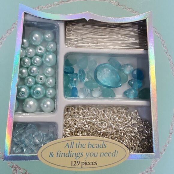 Design & Style necklace & earring kit - Picture 1 of 8